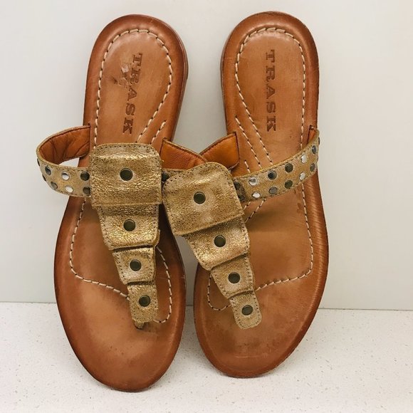 TRASK Tan Leather Sandals Thong Crackle Bronze Studded Cascade Padded Sz 7 - Picture 15 of 16